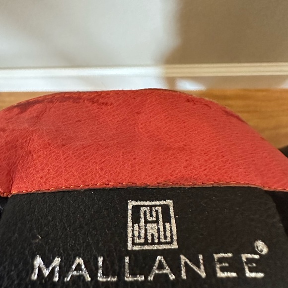 Boots - Picture 7 of 8